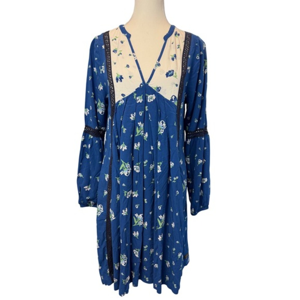 Matilda Jane Small Blue Floral Crochet Trim Bell Sleeve Mini Dress Boho Flowy